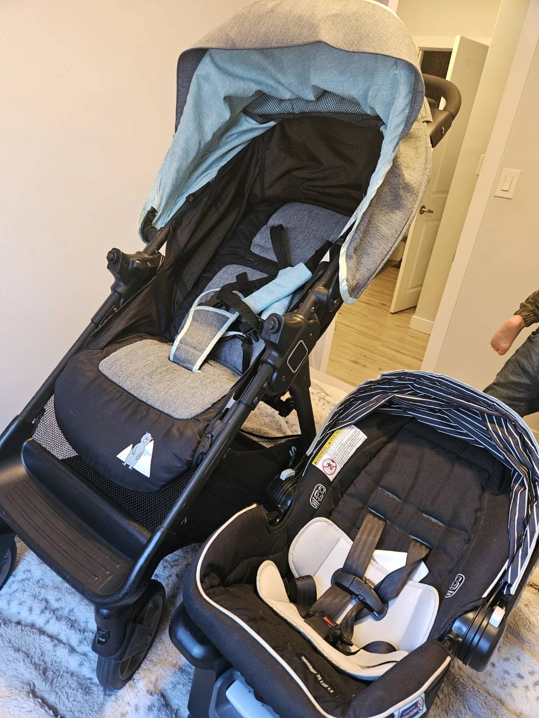 Car Seat & Stroller plus accessories - photo 2