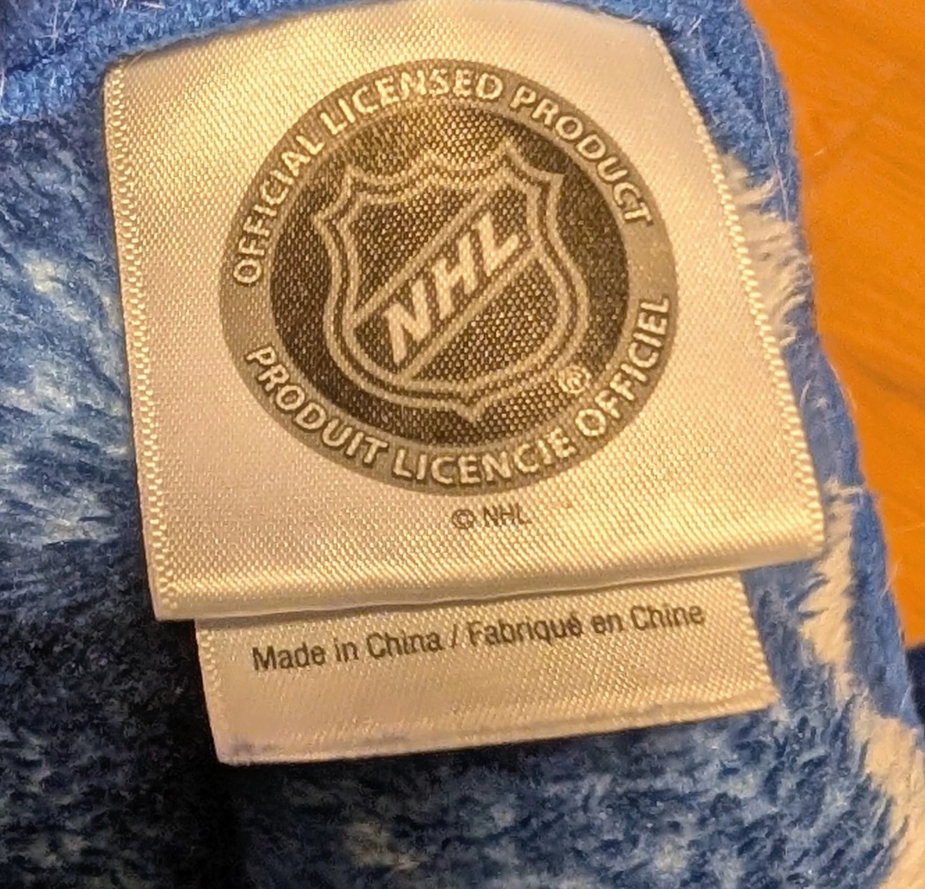 Toronto Maple Leafs NHL Fleece Throw Blanket - photo 2