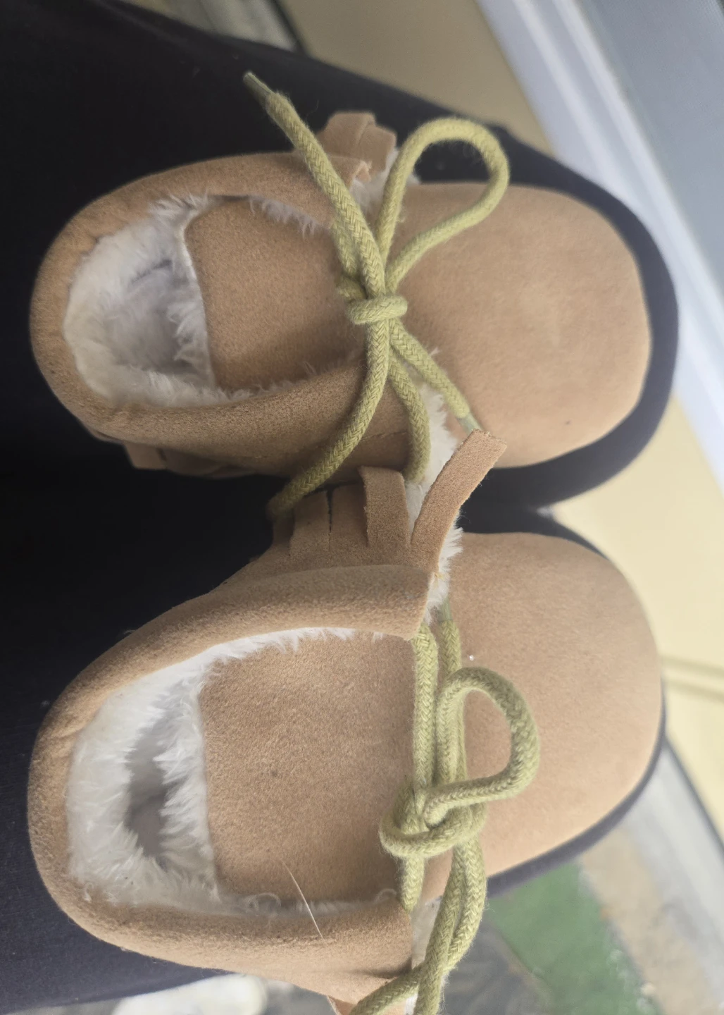 Baby Moccasins - Tan Suede with Fur Lining