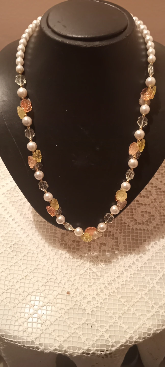 Pearl Necklace with Crystal and Glass Flower Beads
