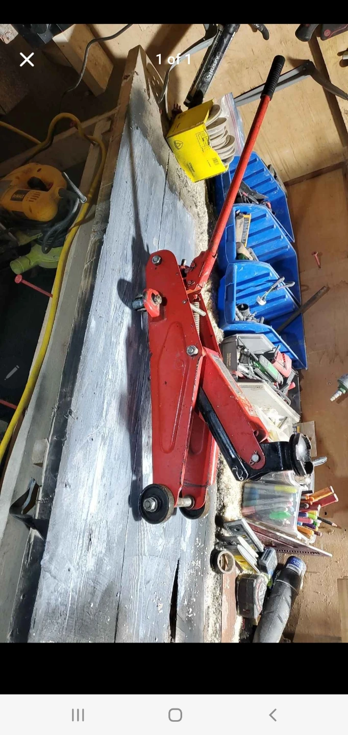 Red Hydraulic Bottle Jack