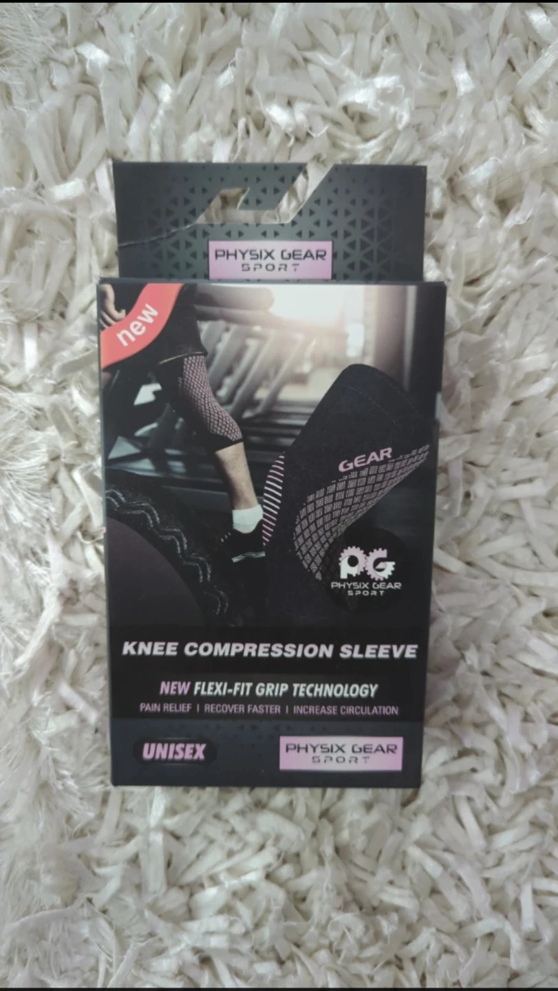 Sports Knee Compression Sleeve - Medium 🥕