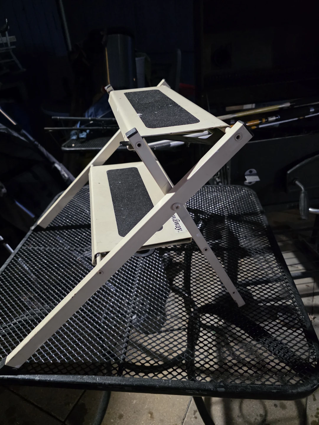 Stowaway 2-Step Foldable Pet Stairs - photo 3