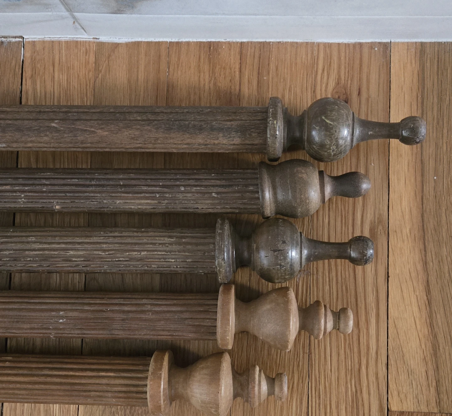 Vintage Wood Curtain Rods With All Accessories - photo 5