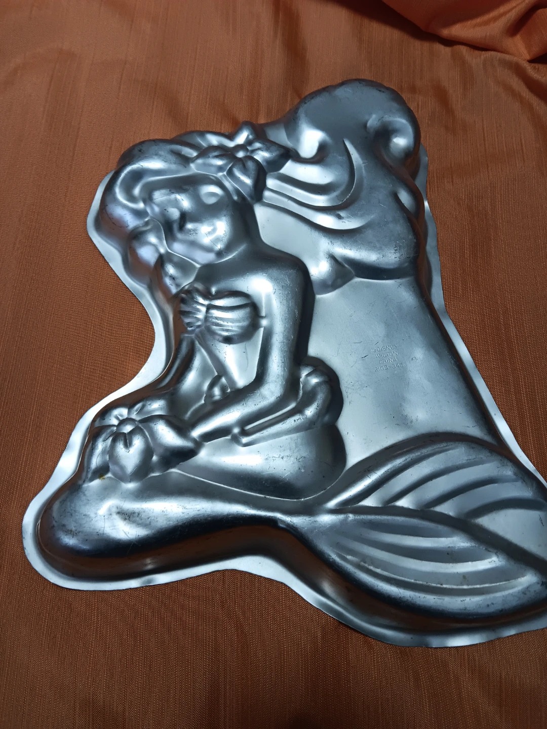 Character cake pans