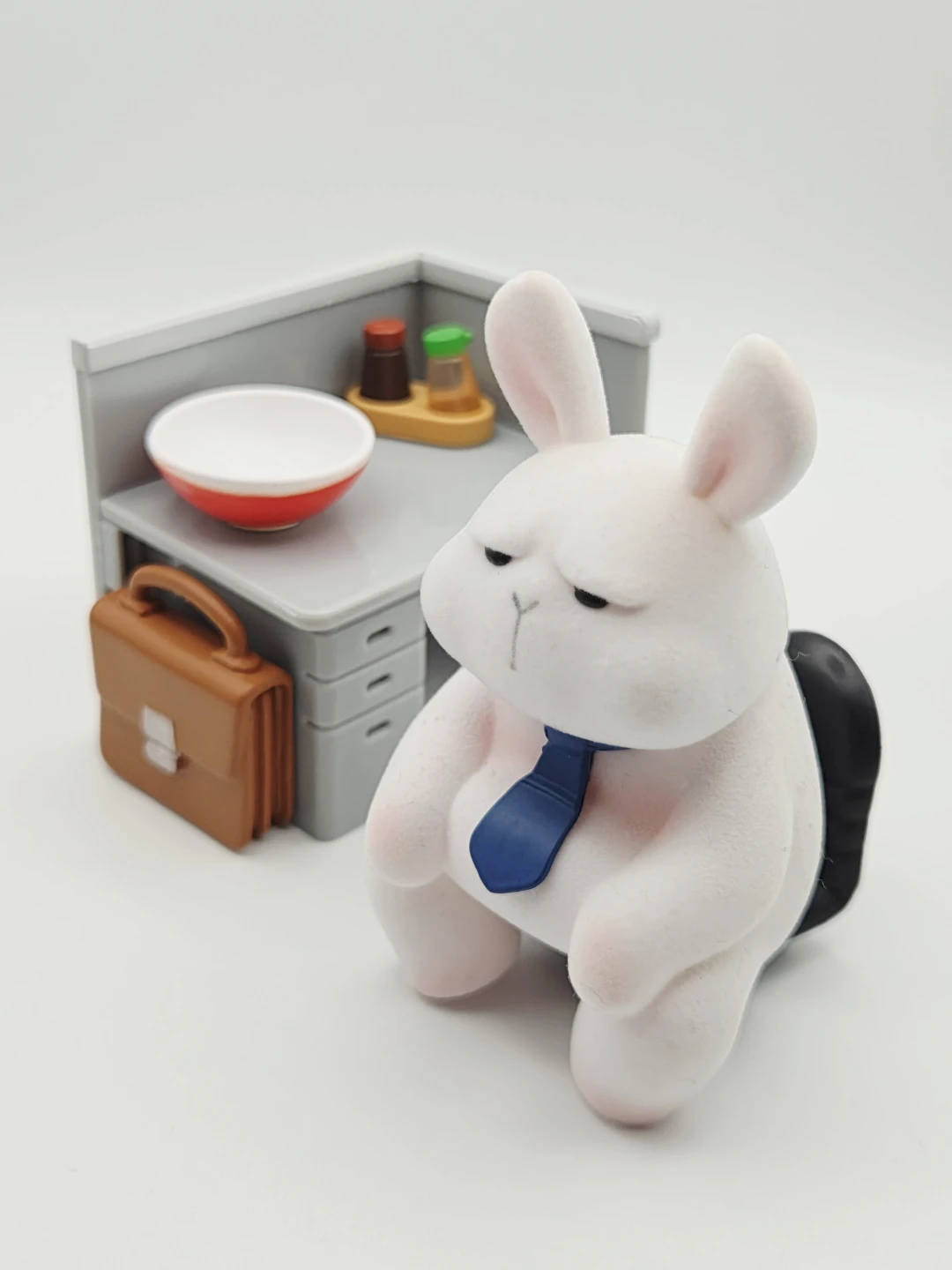 🏆Bunny Figure with Desk Accessories - photo 3