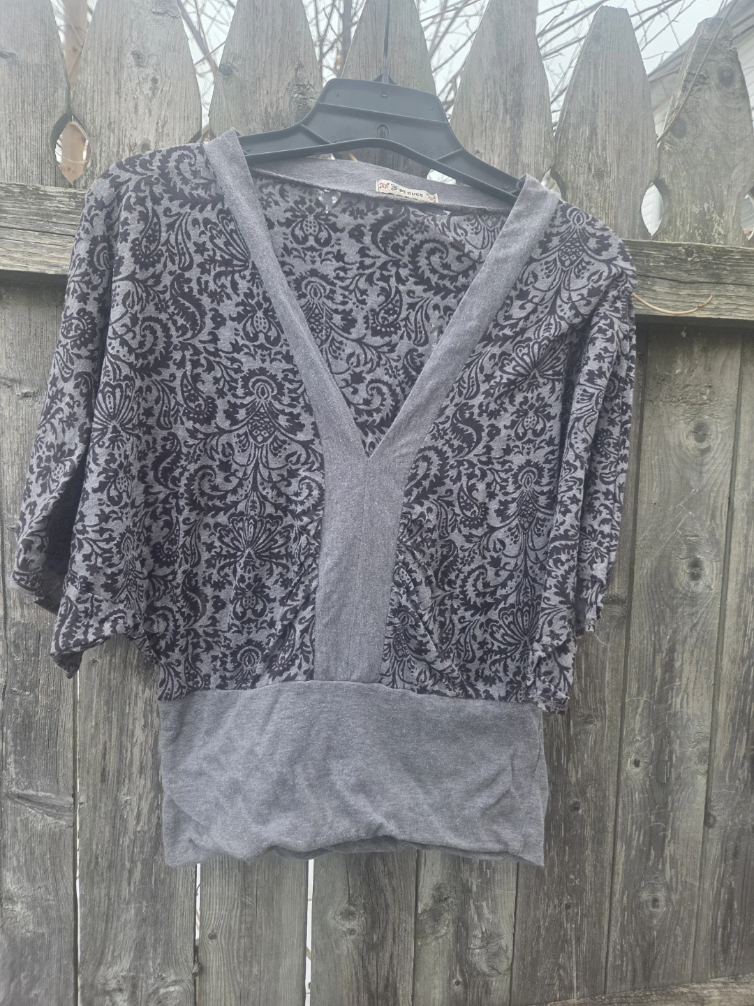 Forever Women's Gray Floral Print Dolman Sleeve Top