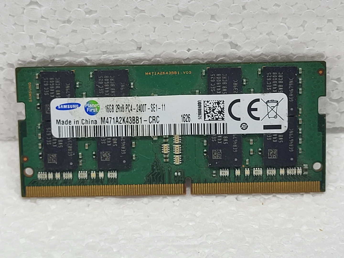 Samsung 16GB DDR4 RAM M471A2K43BB1-CRC 2400T
