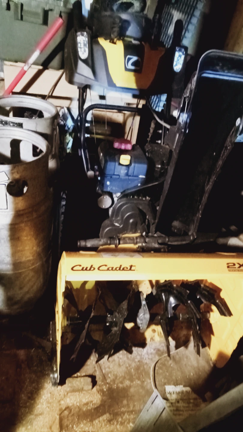 Cub Cadet Snowblower - photo 2