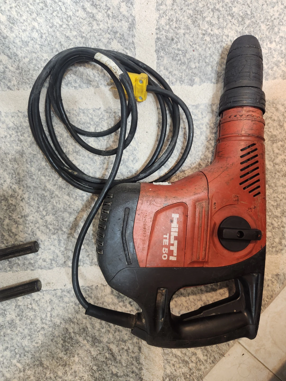 Hilti TE 50 Rotary Hammer Drill - photo 4