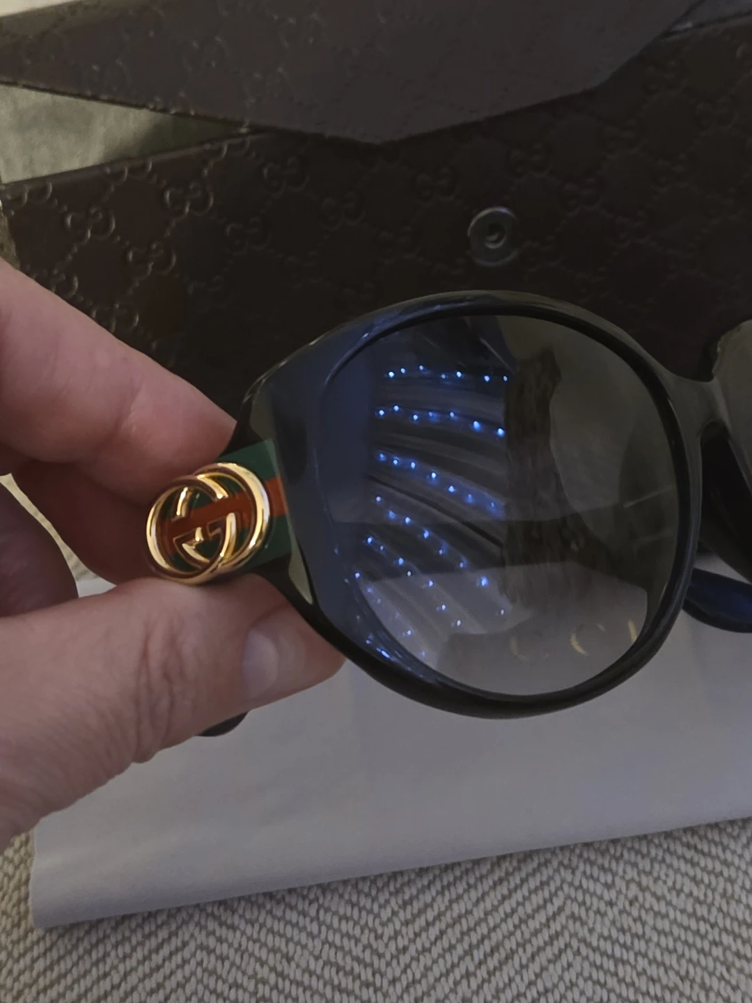 Gucci Black Sunglasses with Case - photo 5