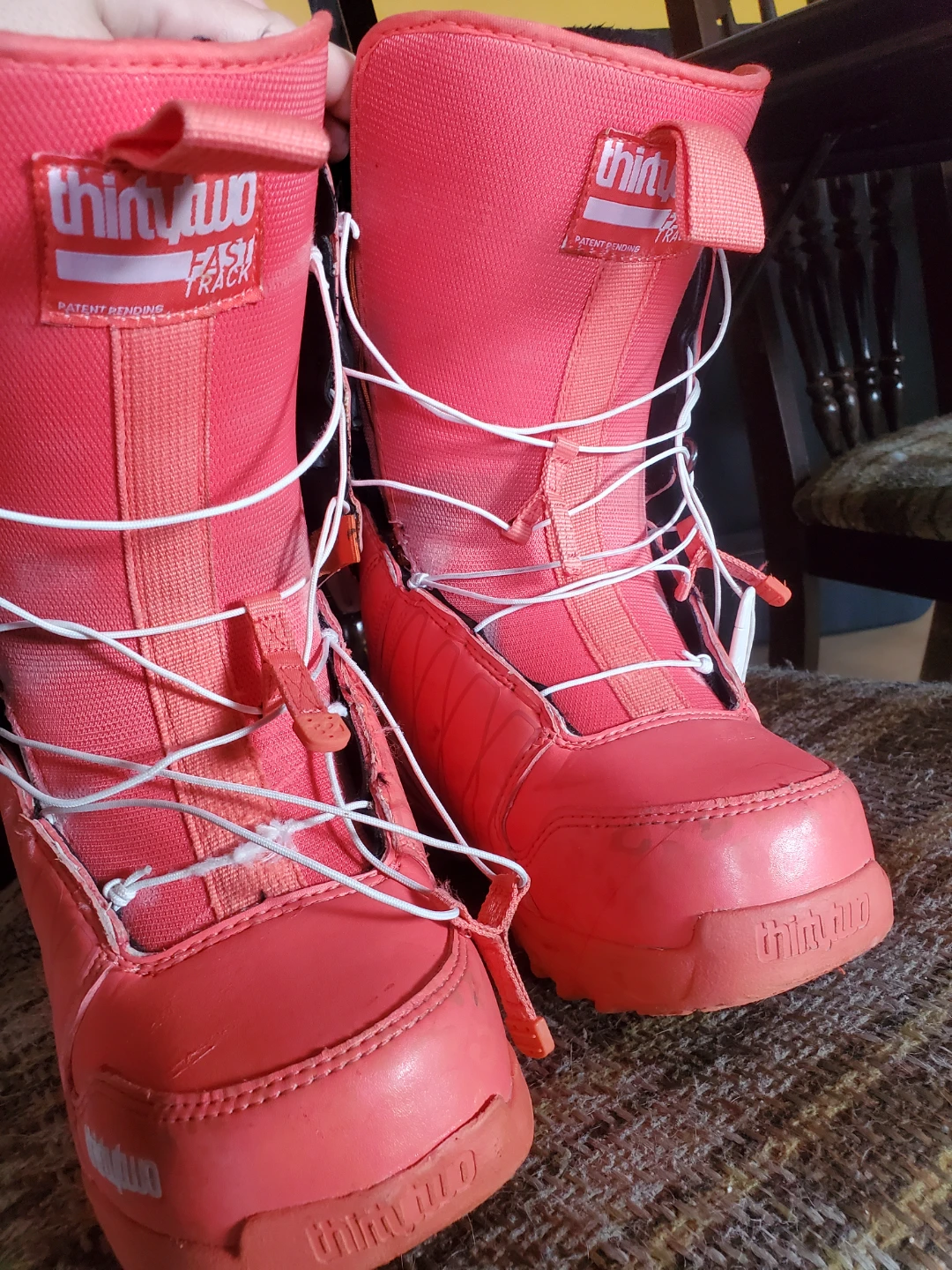 ThirtyTwo Snowboard Boots - Coral Pink