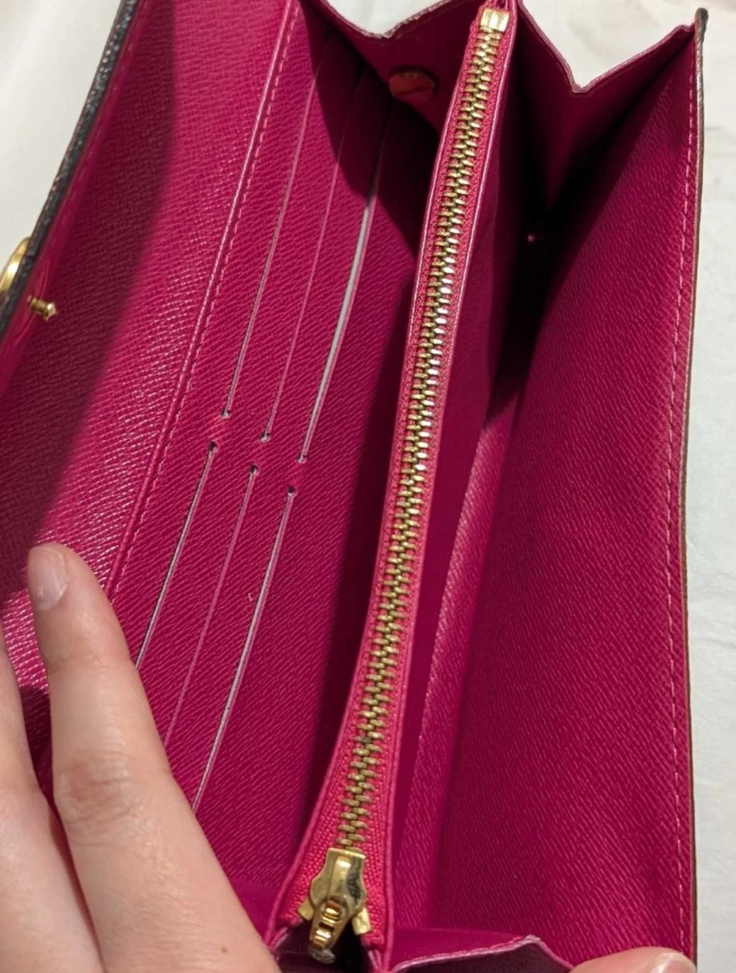 Louis Vuitton Wallet - photo 5