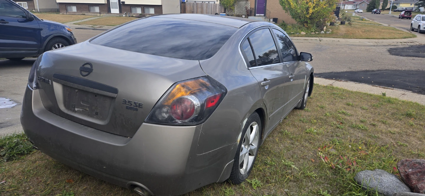 2007 Nissan Altima 3.5 SE Sedan