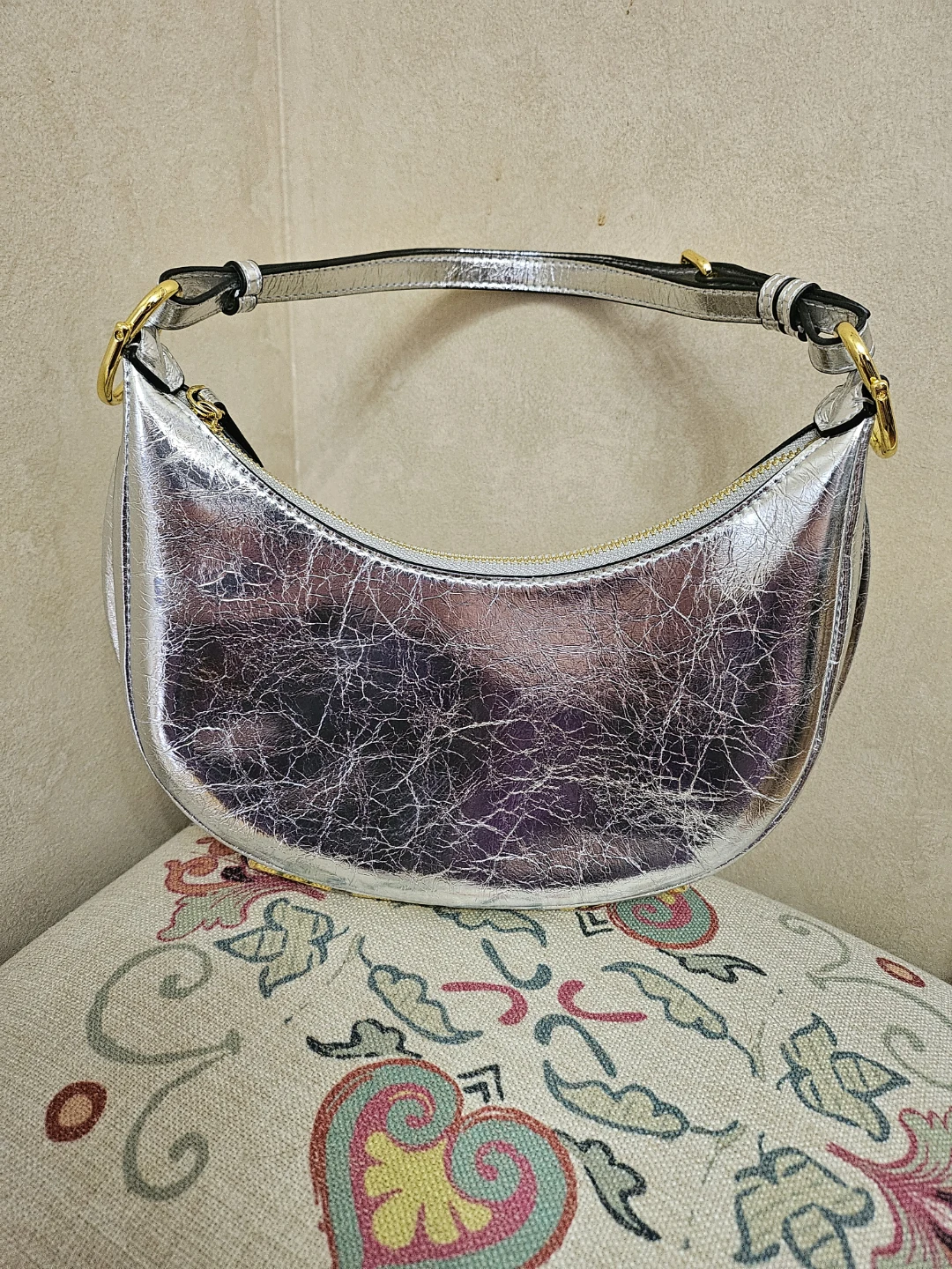 Fendi Fendigraphy Silver and Gold Women's Purse Rare - photo 2