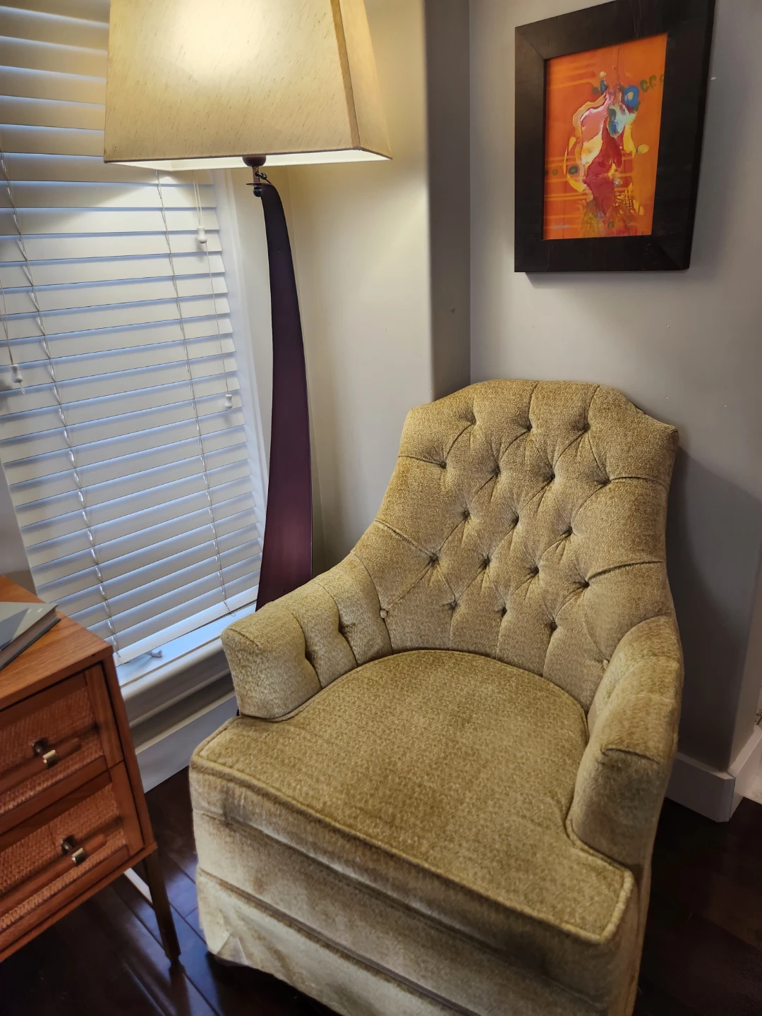 JAZZY MID CENTURY Tufted YELLOW CHENILLE Accent Chair - photo 2