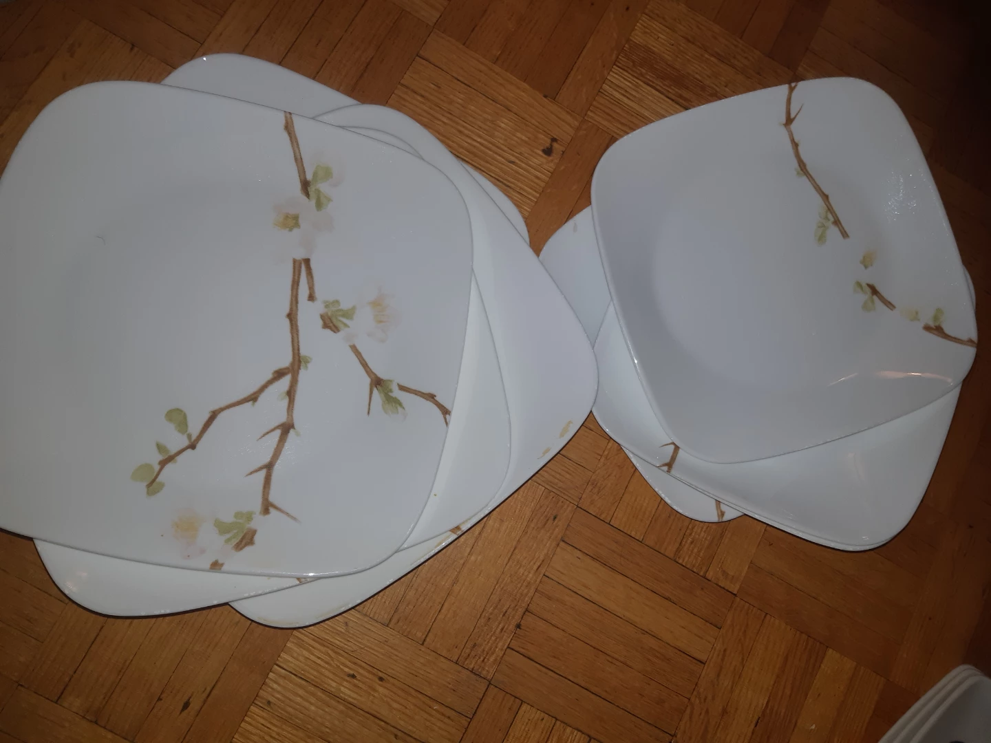 Corelle Vitrelle Plates - Cherry Blossom Design 🥕