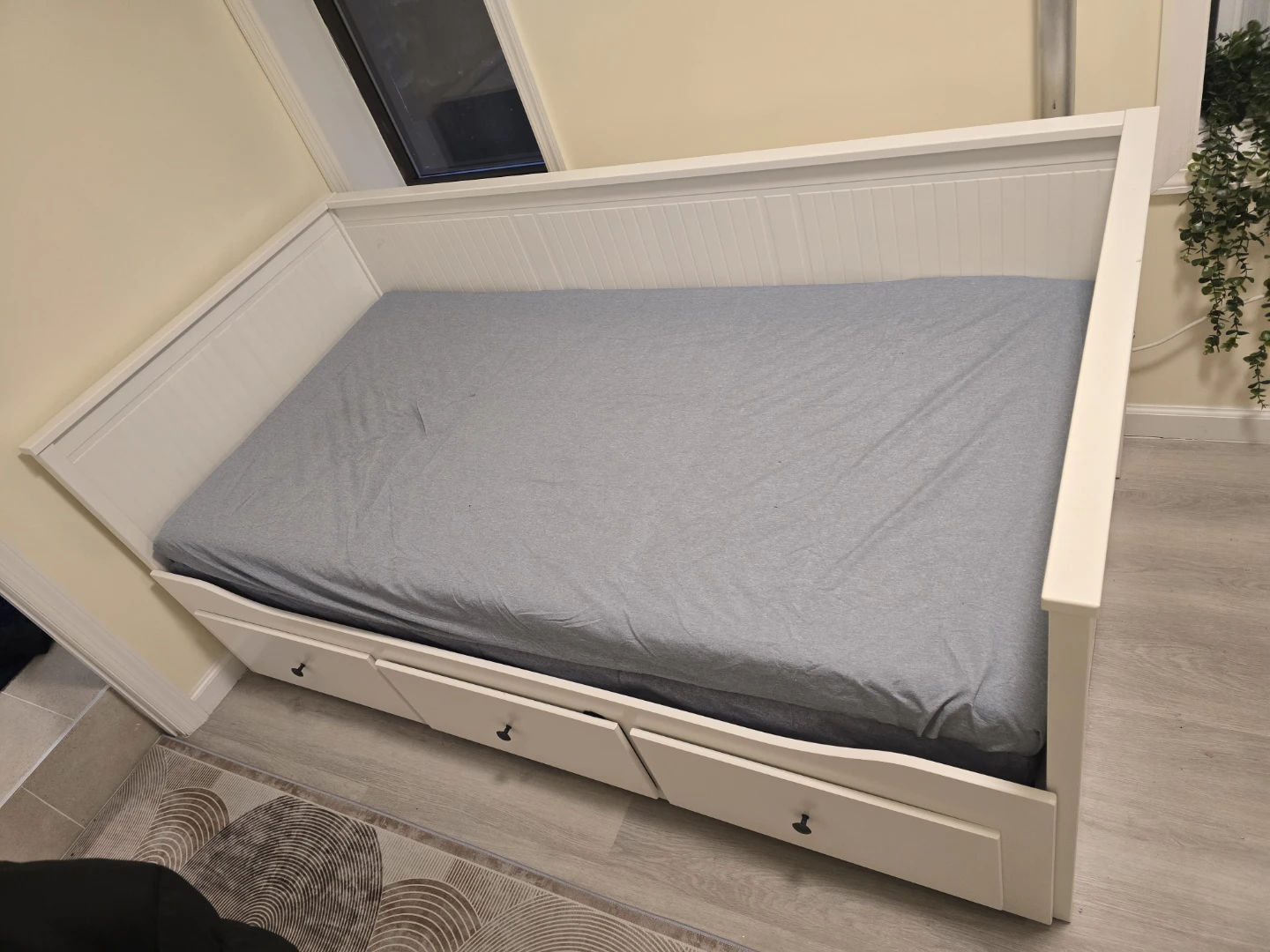 White Daybed with Storage Drawers from IKEA - photo 2