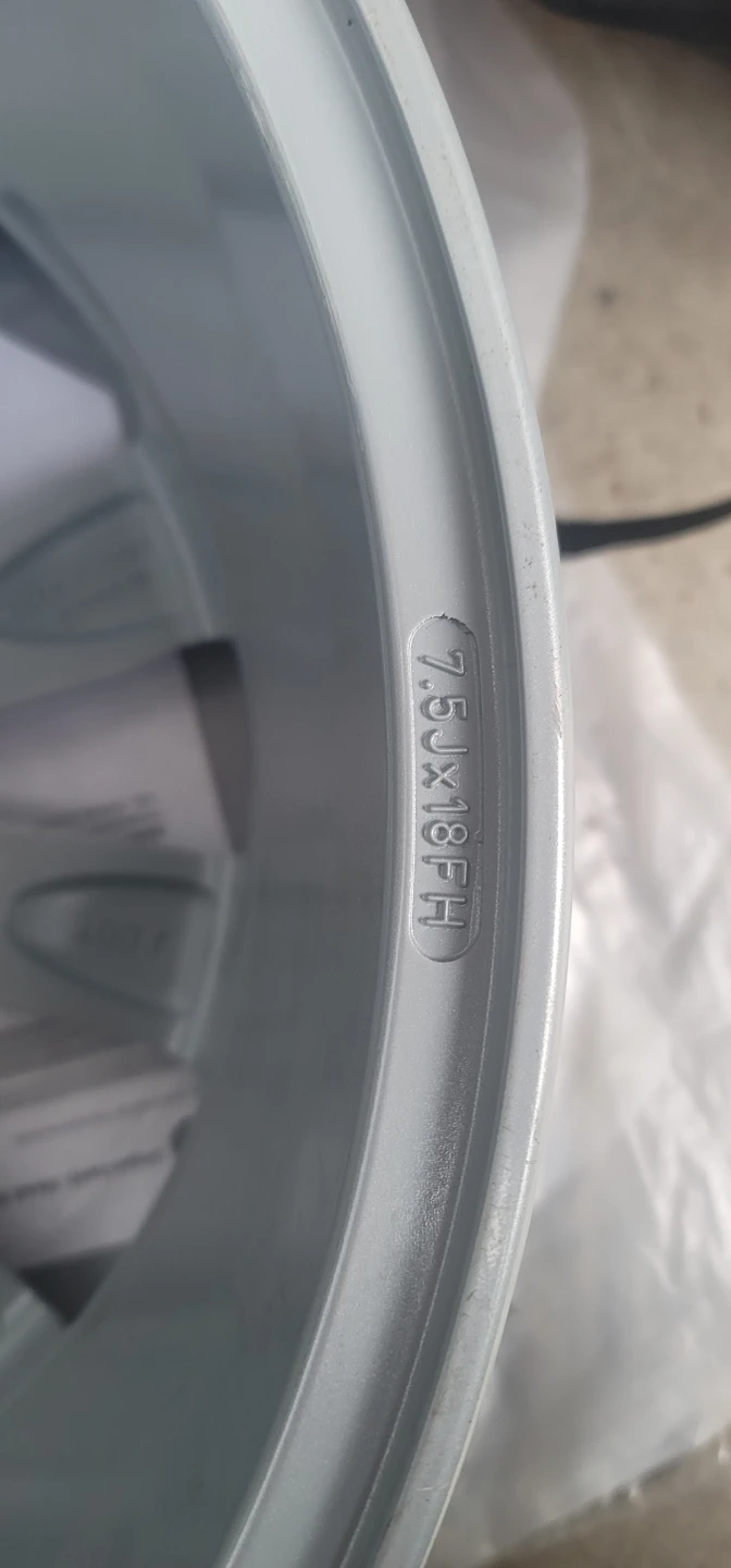 Nissan/Infiniti Alloy Wheel 7.5x18 (KE4093J300N1) 4x rim set - photo 4