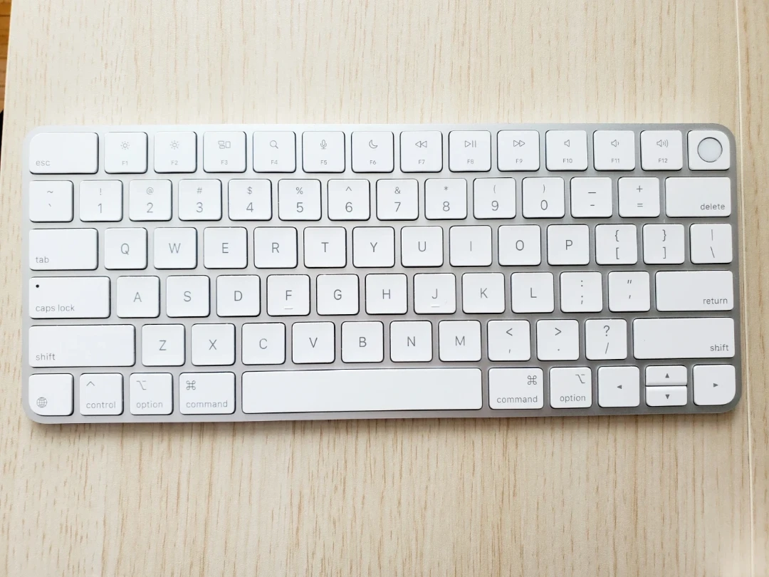 🥕Apple Magic Keyboard with Touch ID