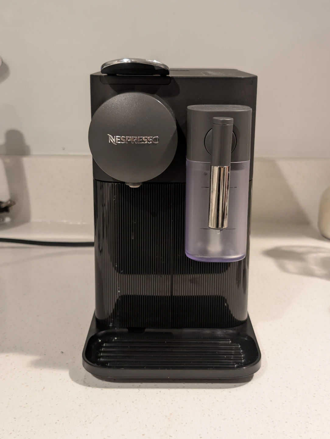 De'Longhi Nespresso Coffee Machine