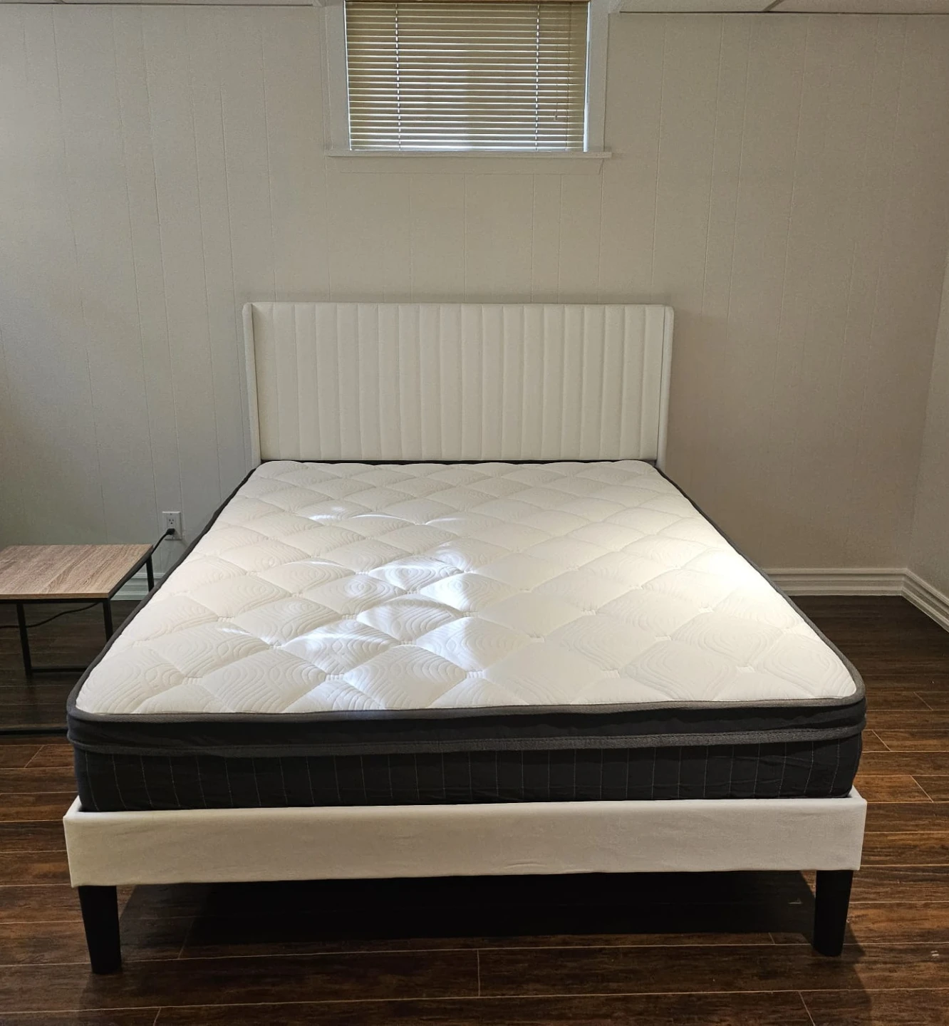 🛏️ URGENT: Queen Size Bed Frame + Mattress -5 DAYS AVAILABLE