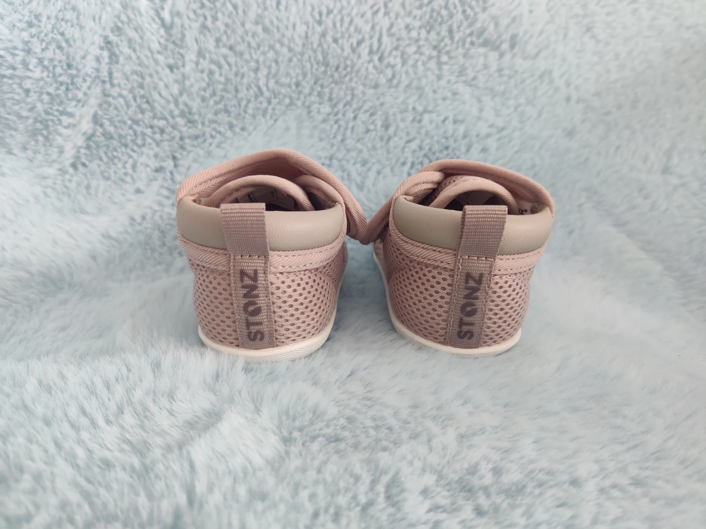 Stonz baby Shoes Size 4 - photo 4