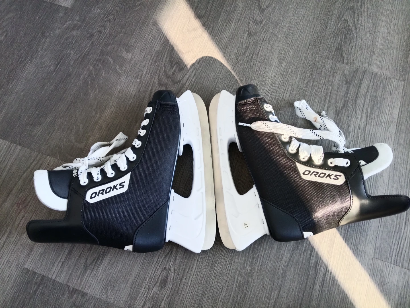 OROKS Ice Skates - Size 41 - photo 2