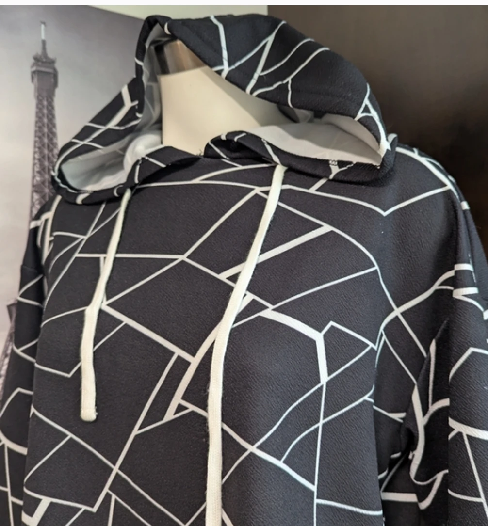 SHEIN Black Geometric Print Hoodie - photo 2