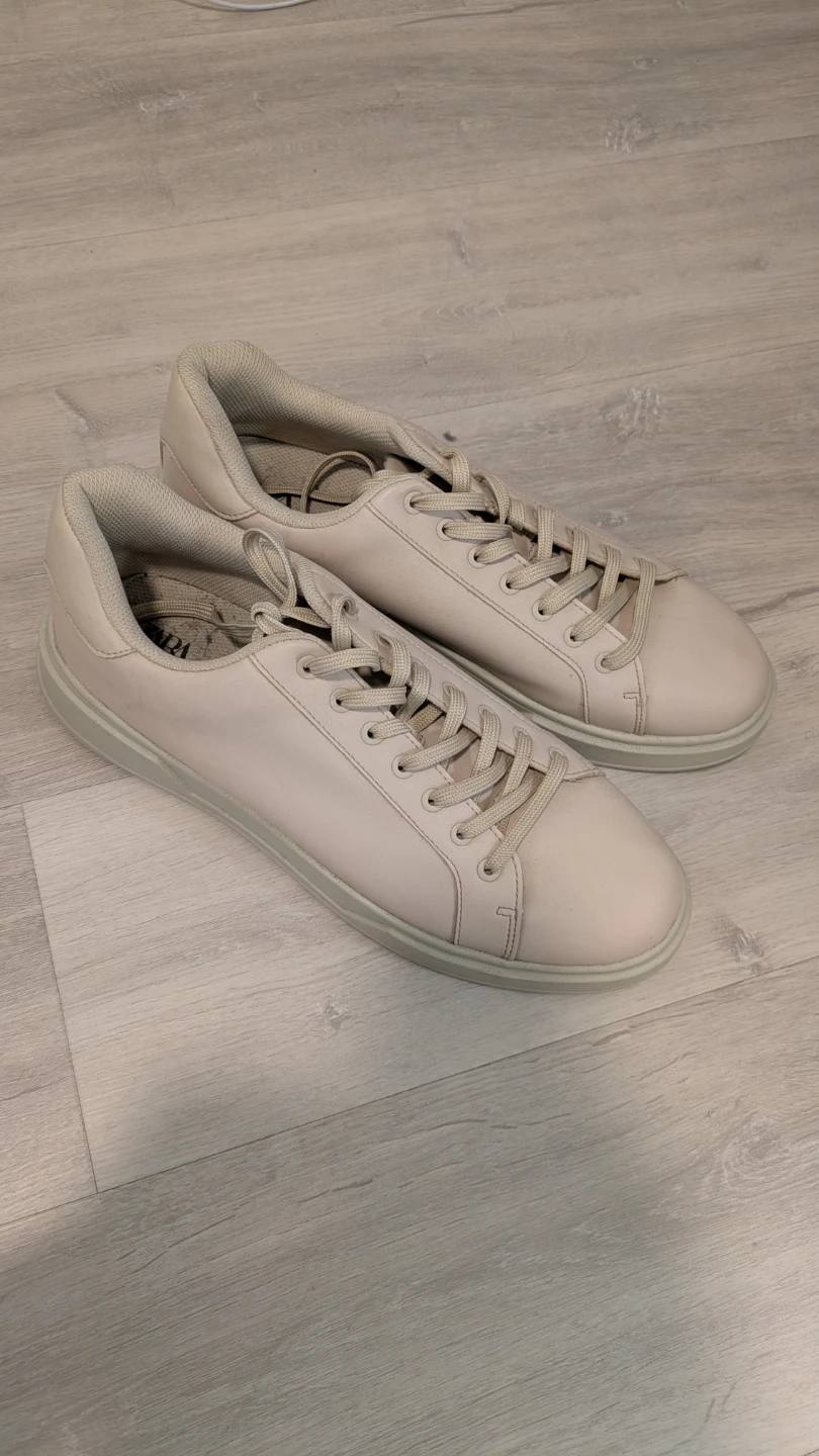 Zara Cream White Low Top Sneakers