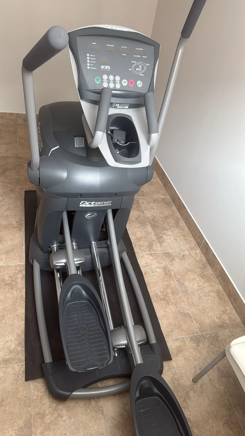 Octane Fitness Q35 Elliptical