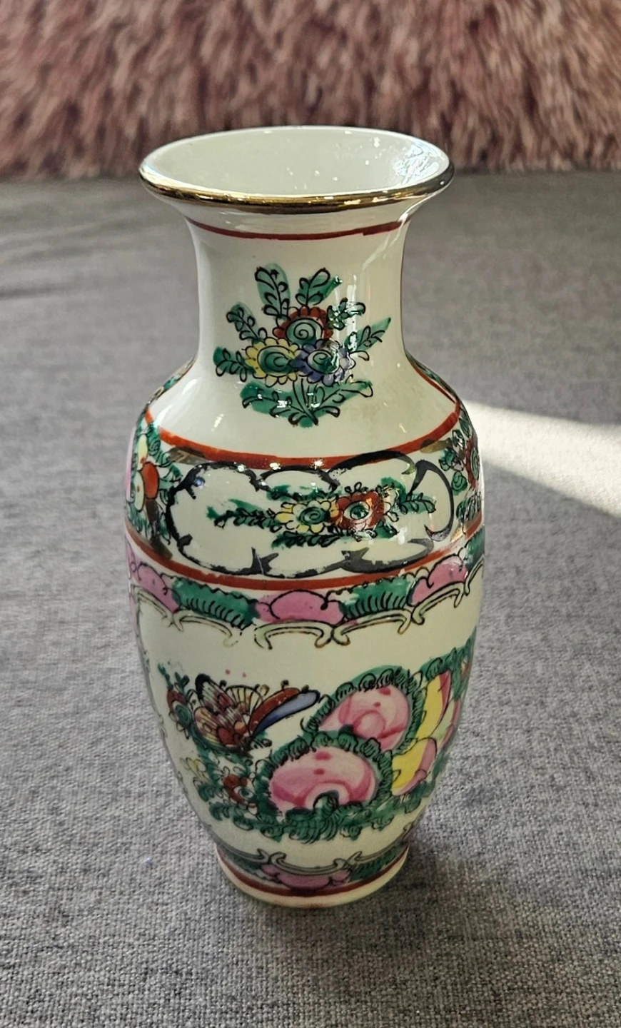 Vintage Chinese Famille Rose porcelain Vase - photo 5