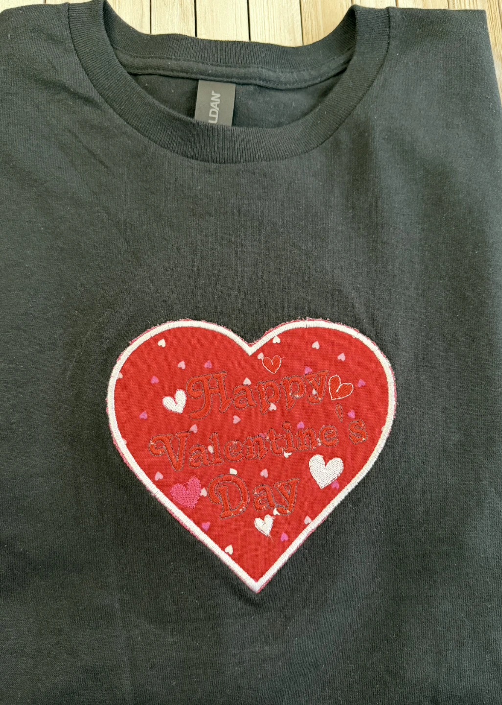 Gildan Valentine's Day T-Shirt - photo 4