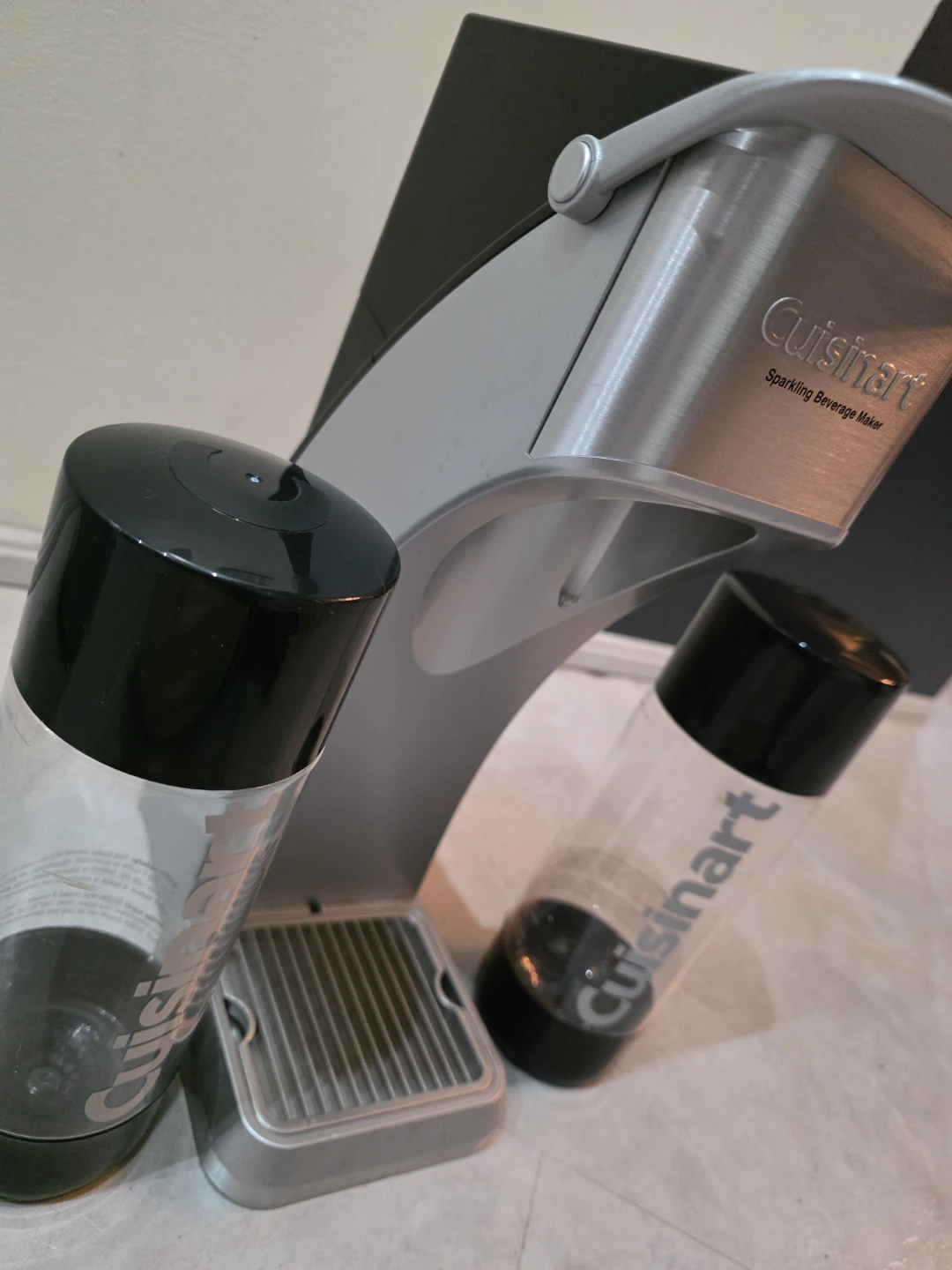 Cuisinart Sparkling Beverage Maker with 2 Bottles - photo 2