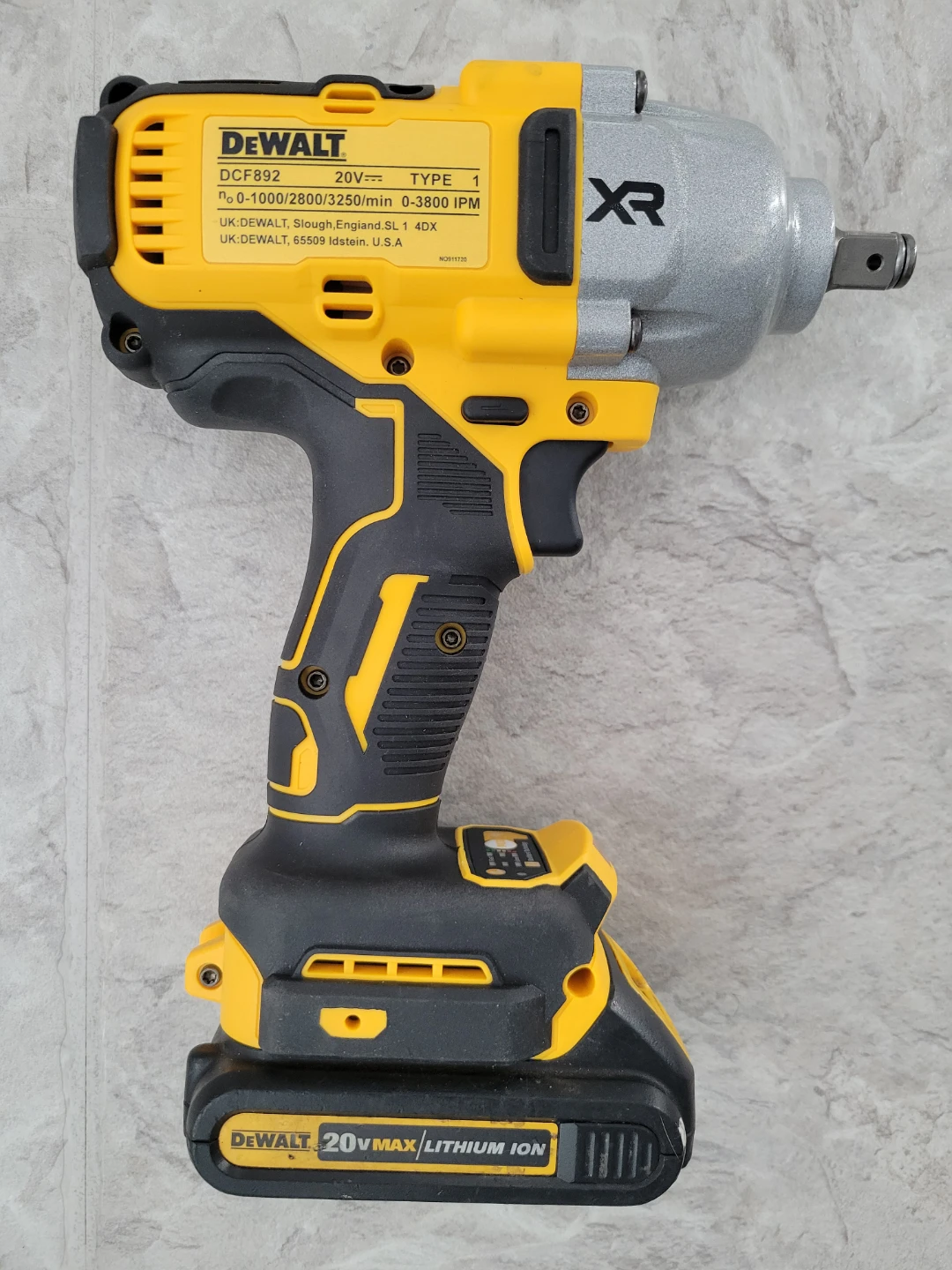DeWalt DCF892 XR 20V Impact Wrench with 20V Lithium Ion Battery - photo 2