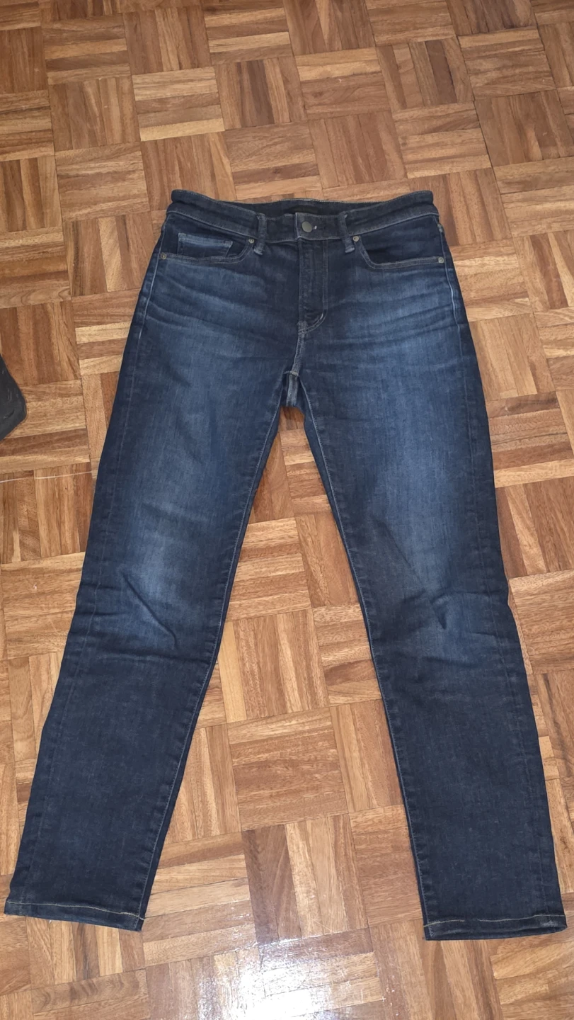Uniqlo Dark Wash Denim Size 28 🏆