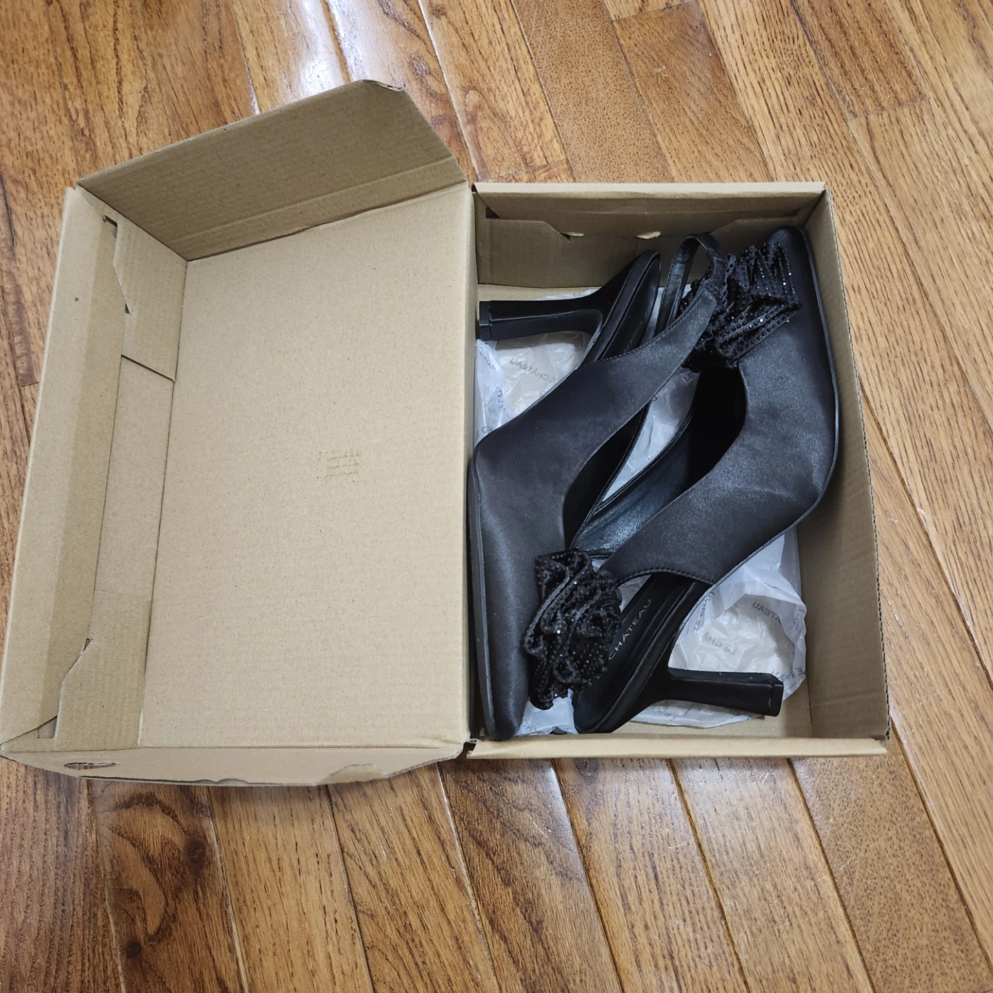 Le Château Black Embellished Slingback Heels - photo 4