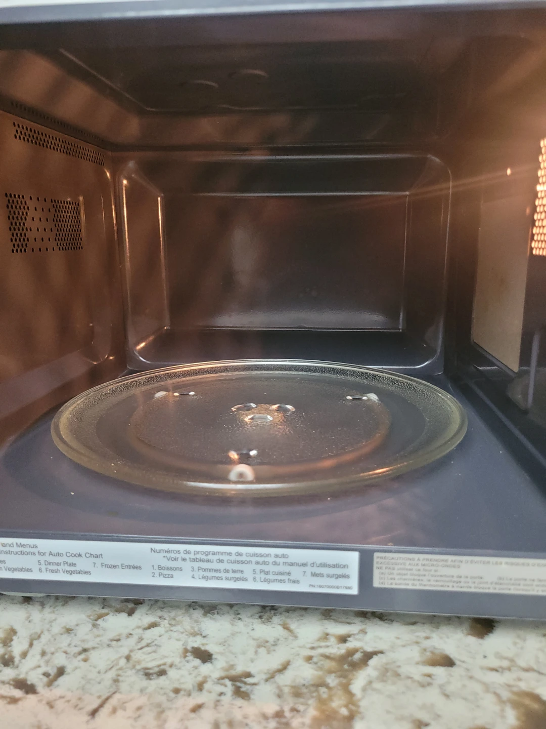 Panasonic Microwave 900W High Power - photo 3