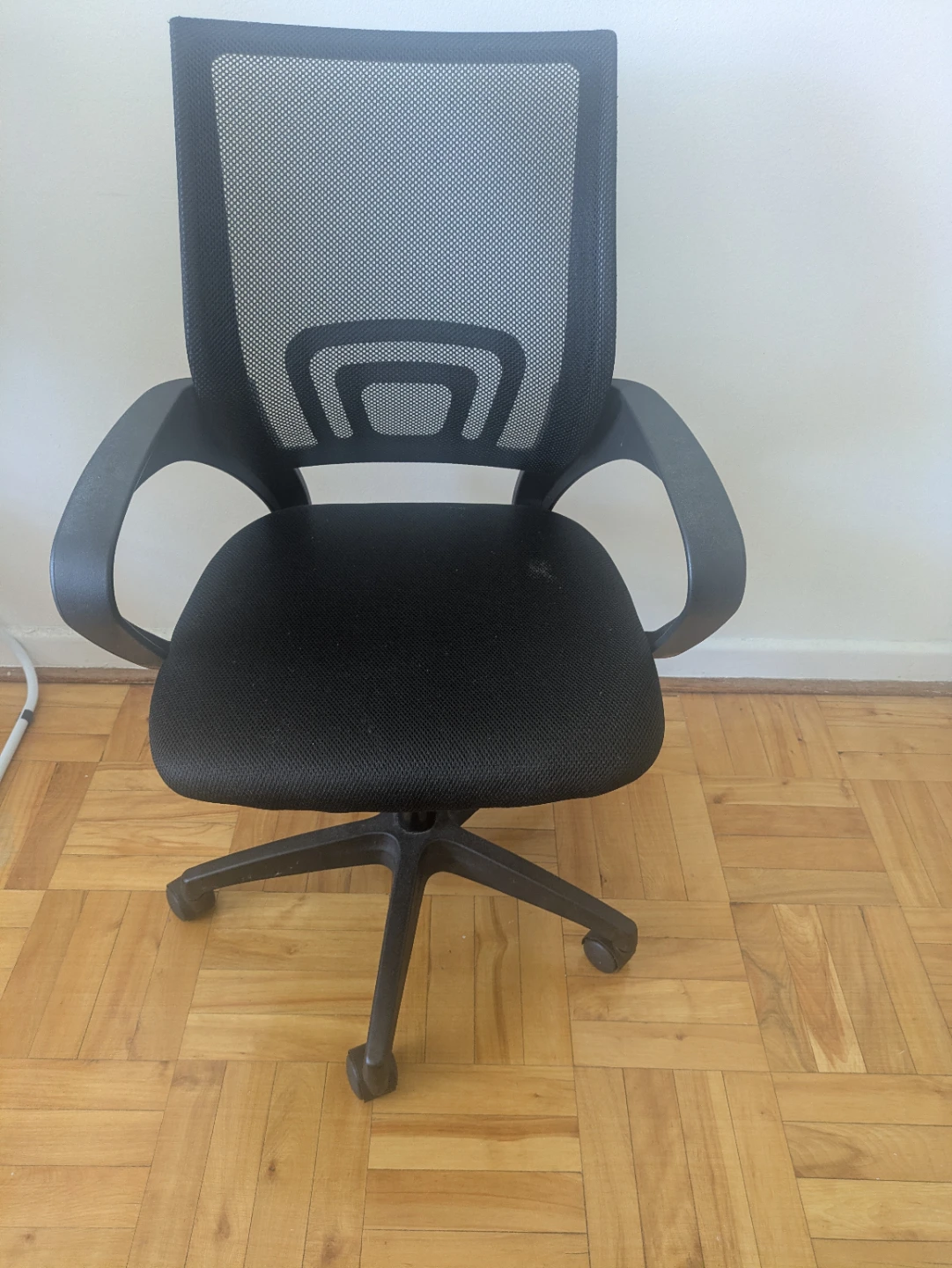 Black Mesh Office Chair - photo 2