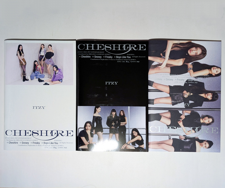 ITZY - Chesire (Standard Versions)