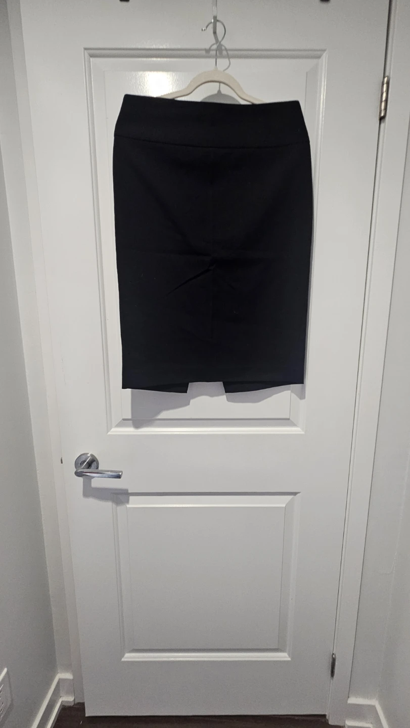 Zara Basic Black Pencil Skirt, Size 10 Medium to Large - photo 5
