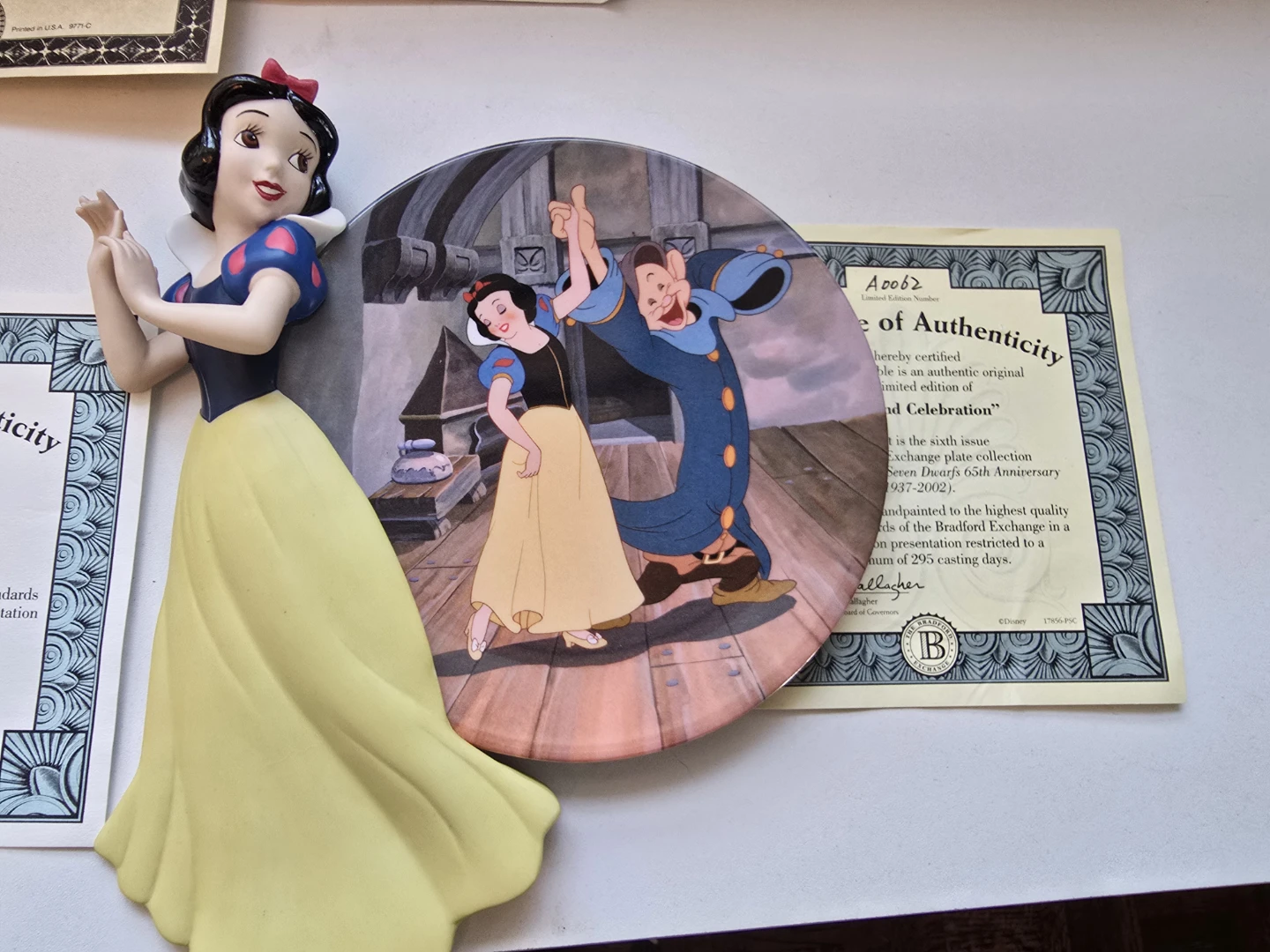 Disney Princess Collectible Plates - photo 2