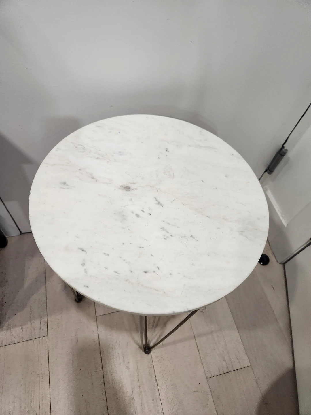 Round Marble Top Side Table with Brass Base - photo 2