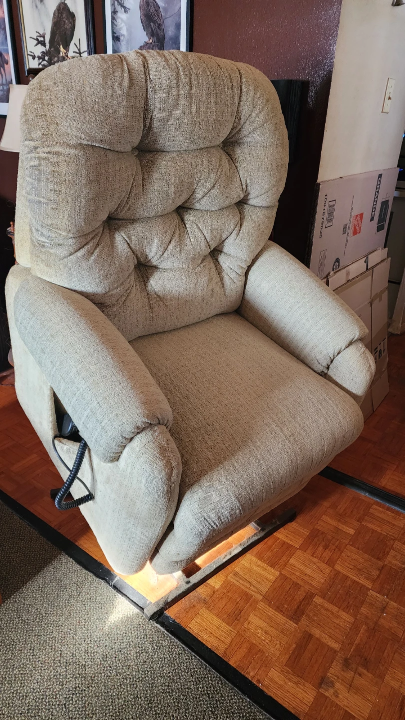 Recliner Lift Chair with Remote - photo 2