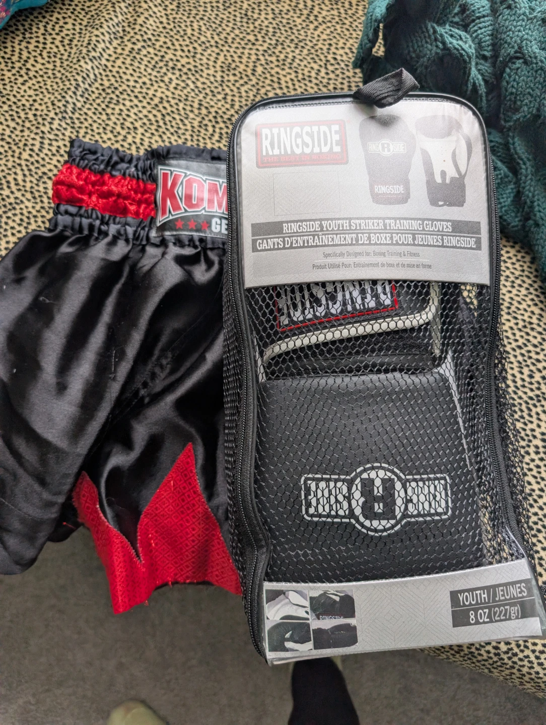 Ringside Youth Striker Training Gloves - 8 oz