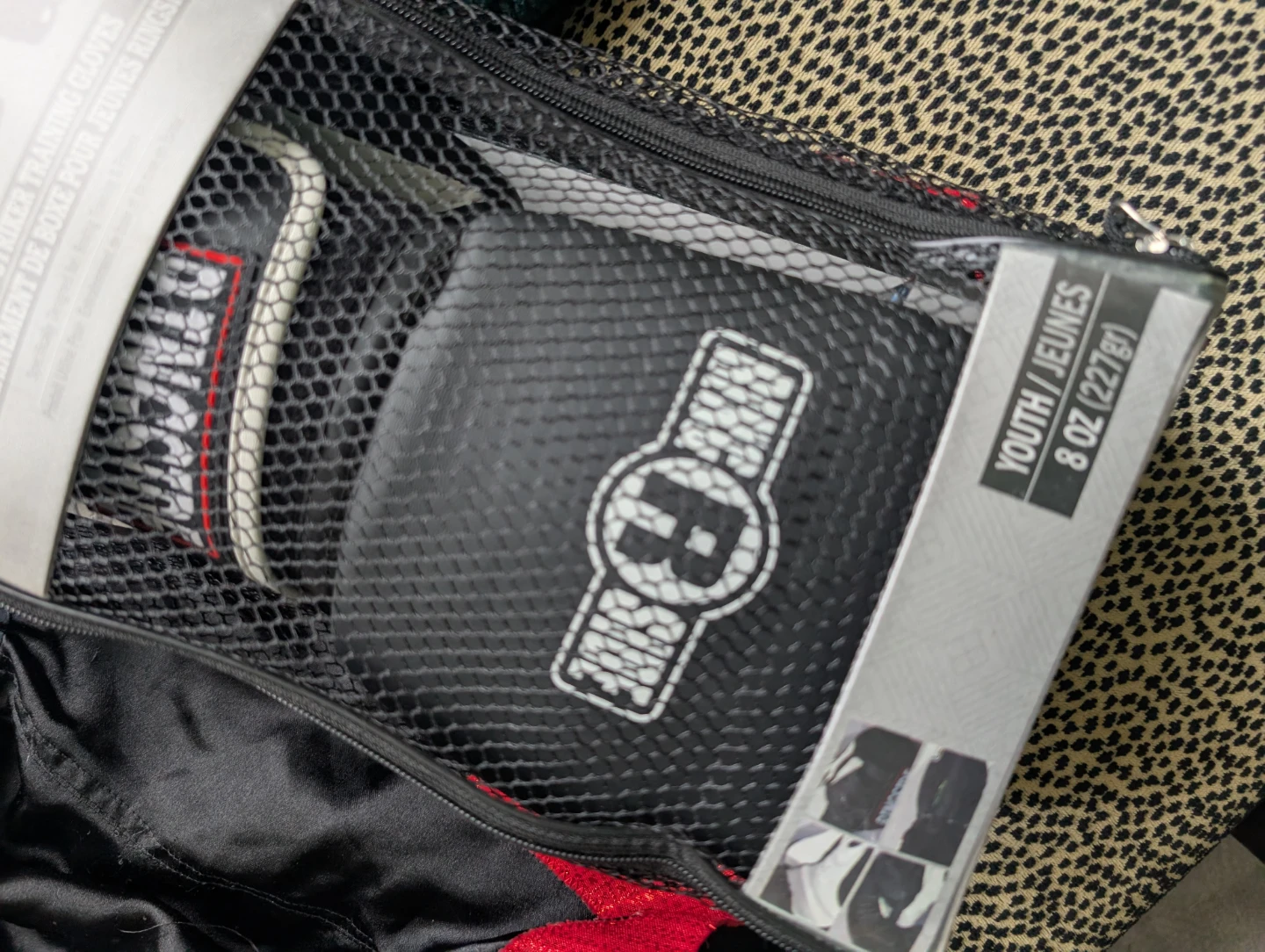 Ringside Youth Striker Training Gloves - 8 oz - photo 4