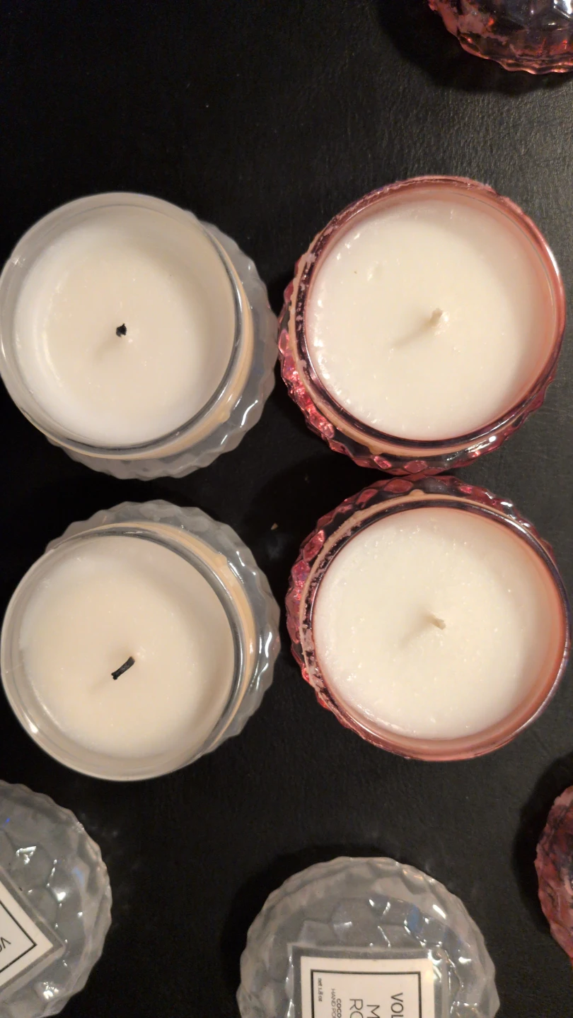 Voluspa Milk Rose & Rose Petal Ice Cream Mini Candles - photo 4