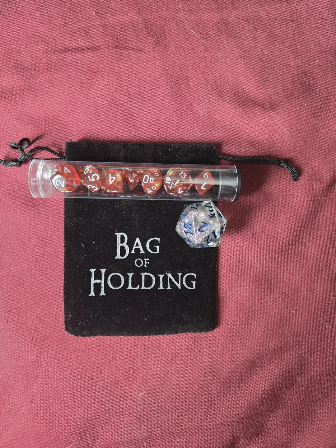 D&D d20 & small red dice set with 1 black pouch