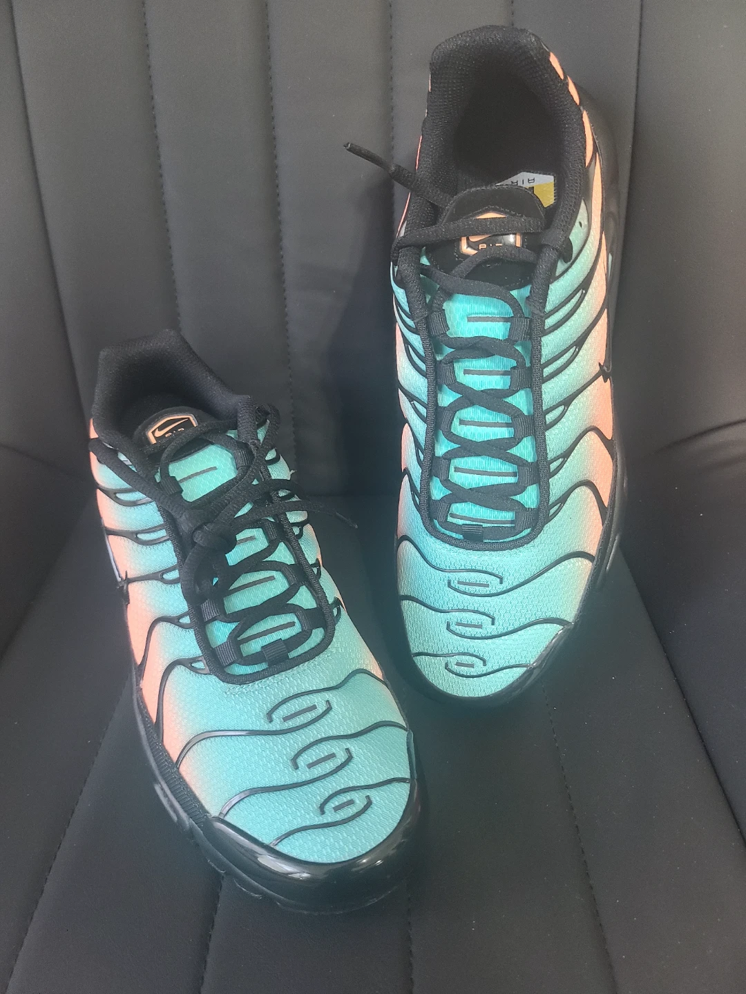 Nike Air Max Plus "Aurora Green Orange Pulse" Men's Size 9.5 - photo 2