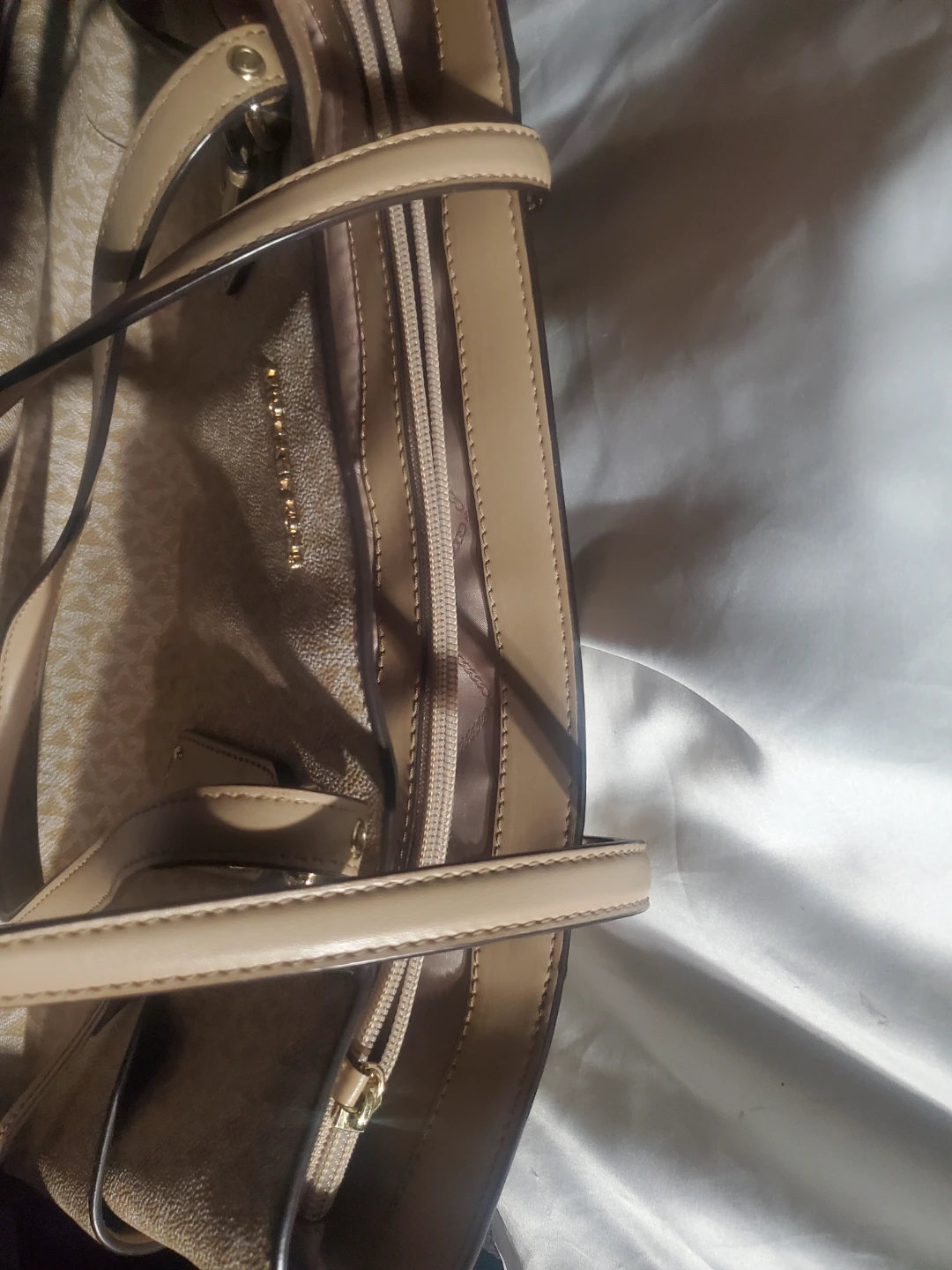 Michael Kors Tote Bag - photo 4